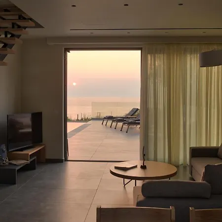 Diom Villas - Coastal Escape *