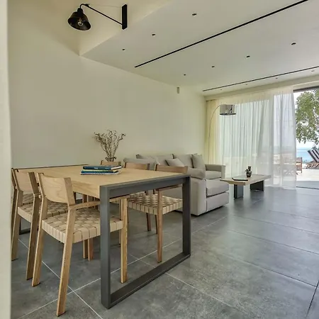 Villa Diom Villas - Coastal Escape *