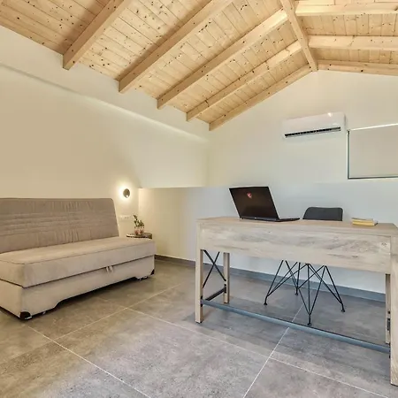 Diom Villas - Coastal Escape *